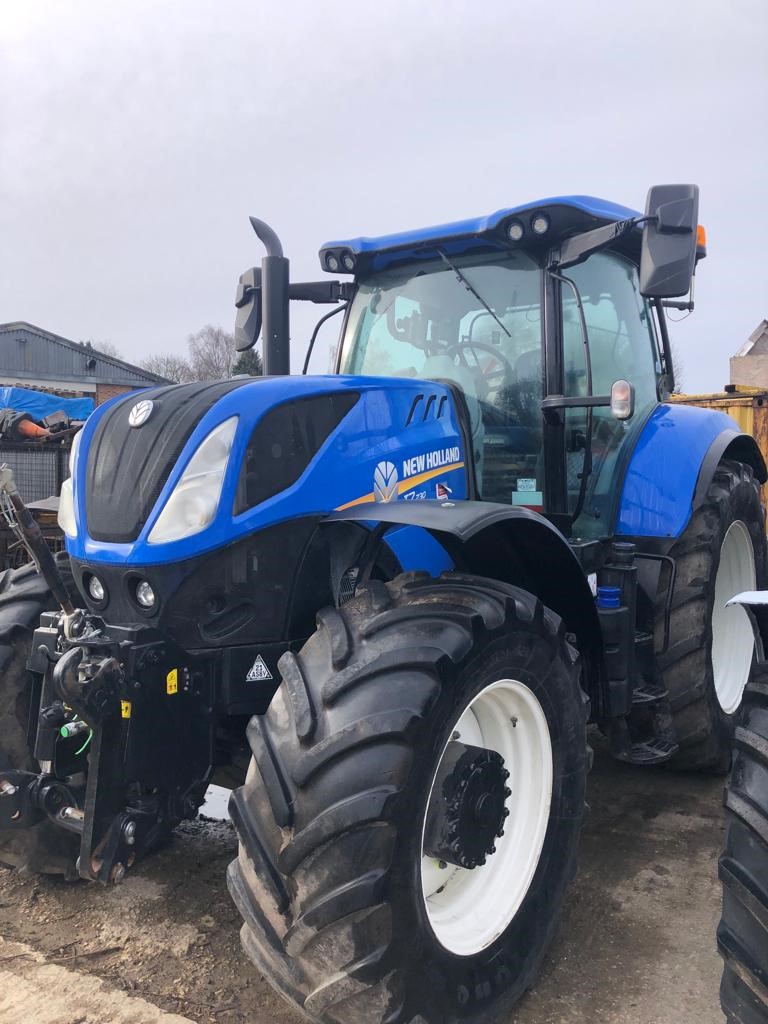 T7 SWB Tractor  New Holland UK